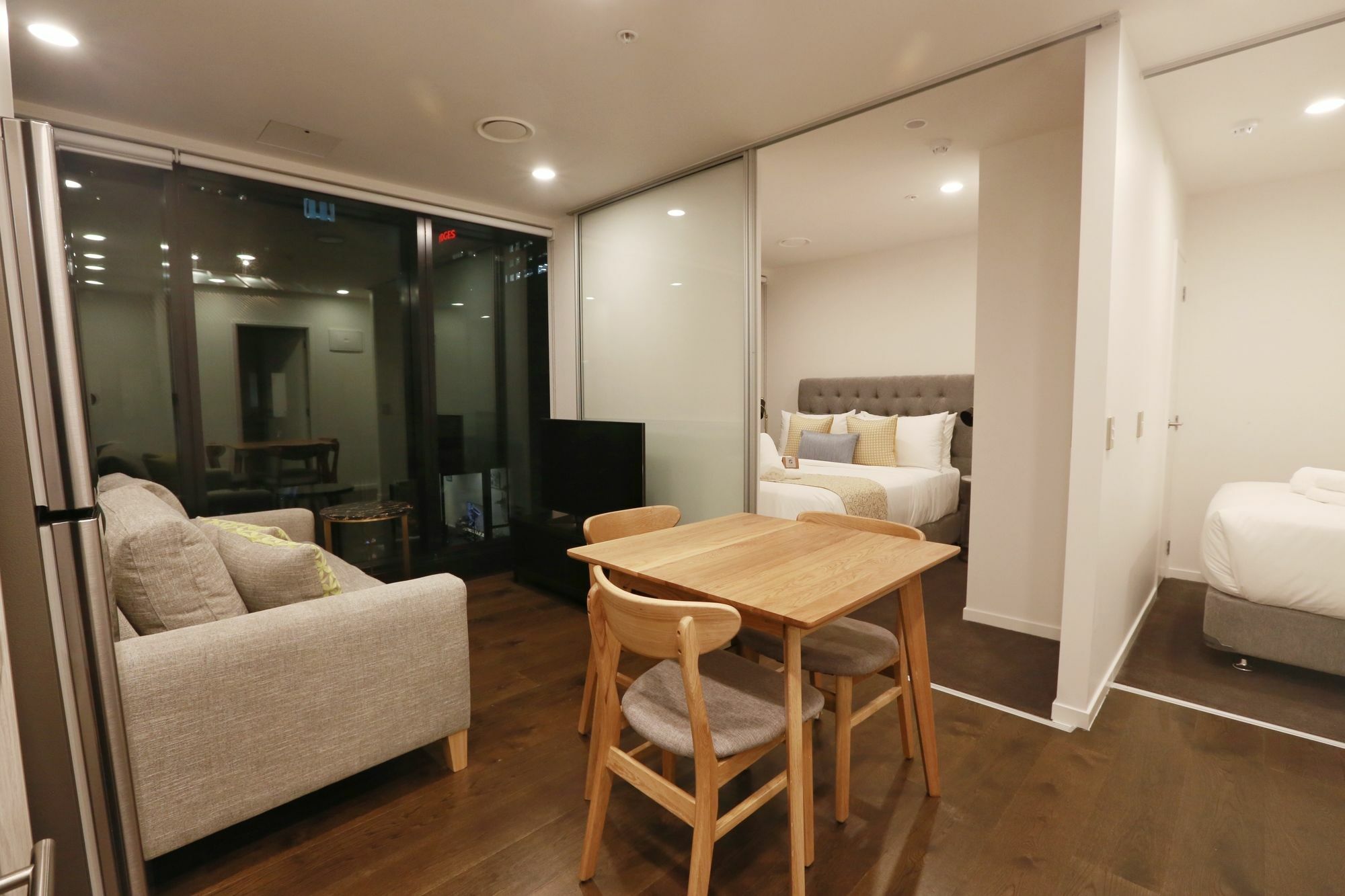 Everest Serviced Apartments On Albert Auckland Exterior photo
