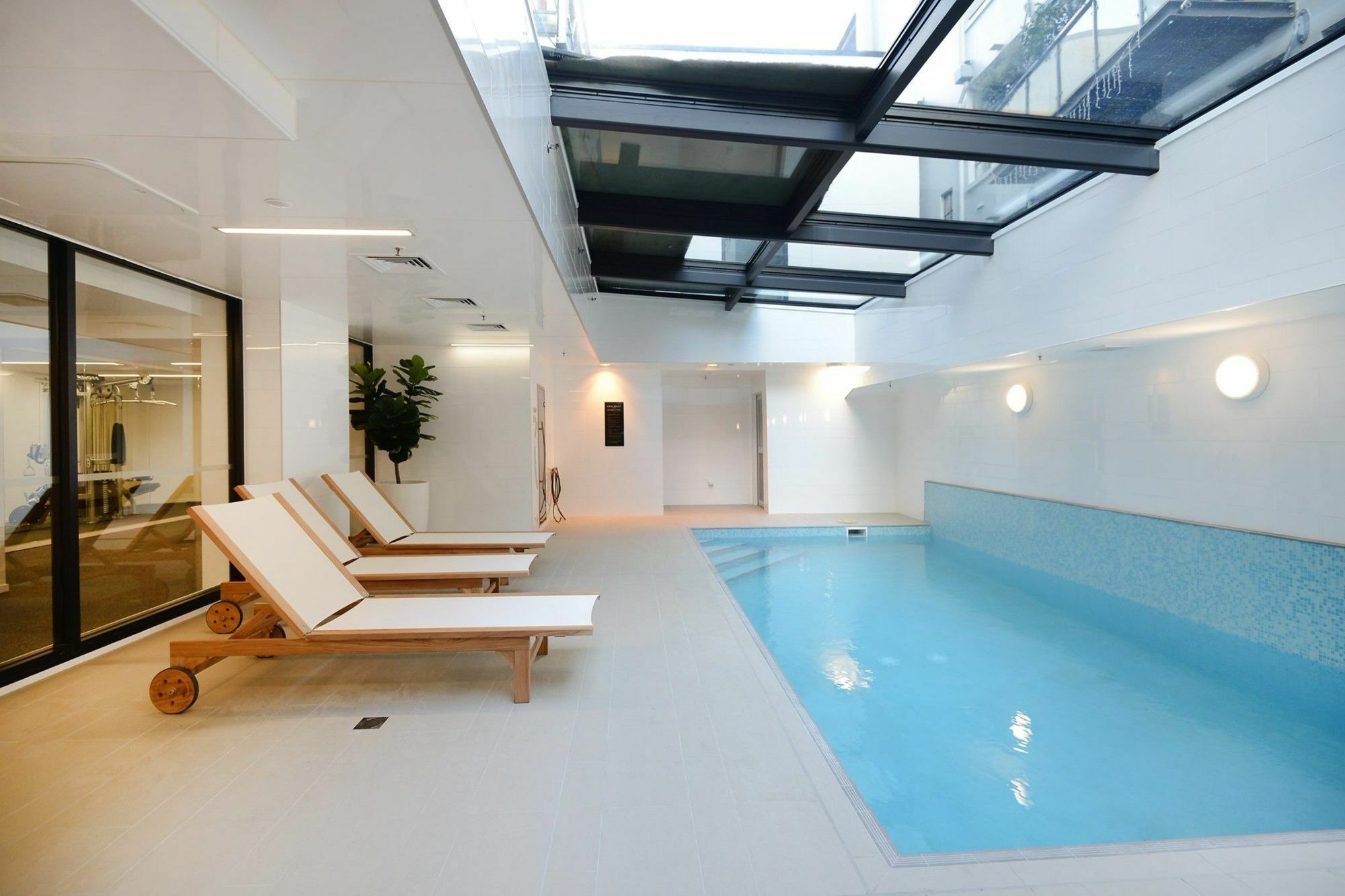 Everest Serviced Apartments On Albert Auckland Exterior photo