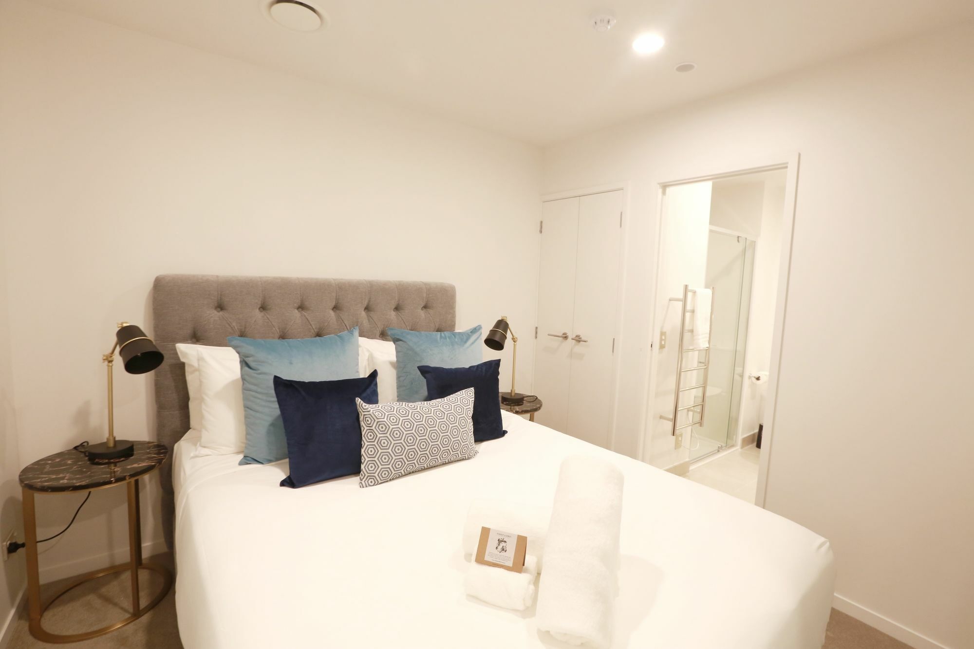 Everest Serviced Apartments On Albert Auckland Exterior photo